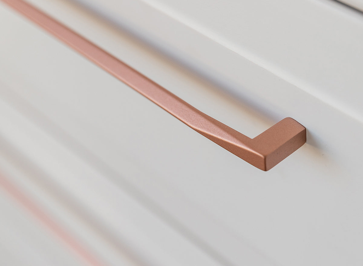 Rosé Glamour Kiefer Schubladen Kommode | Farbe Weiß/Roségold